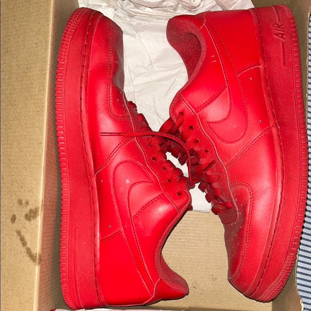 Nike Red Sneakers Bold High-Top Design